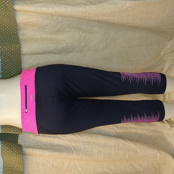 Fila active wear pants with pocket - Picture 3 of 5